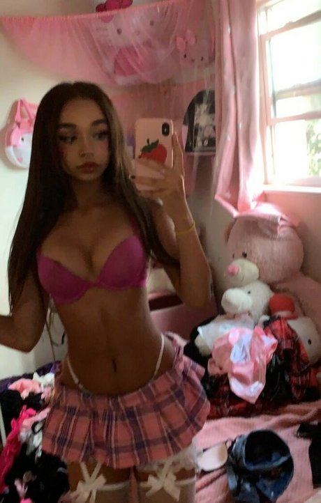 Lapbrat Zowey OnlyFans Nacktbilder geleakt