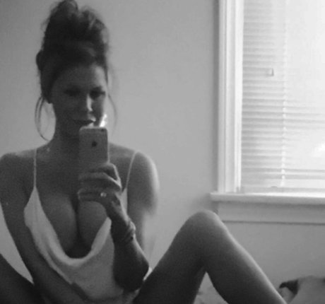 Nikki Cox OnlyFans Model Fotos