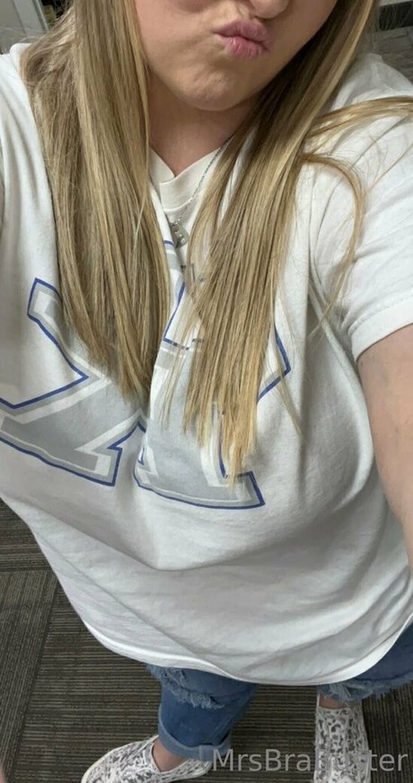 mrs bra buster Nacktbilder geleakt OnlyFans Nacktporno