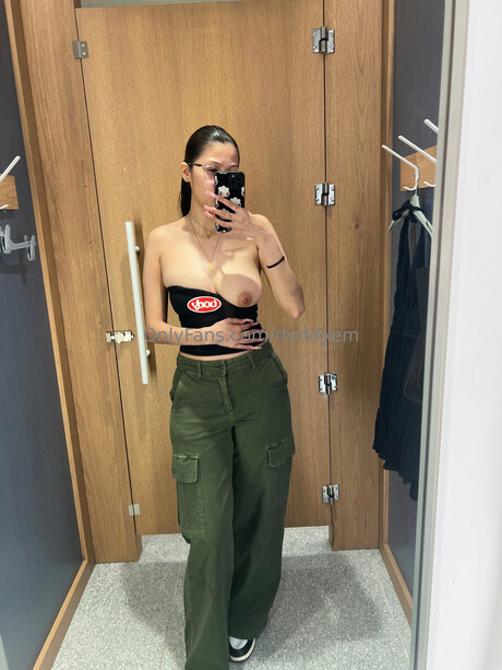 Dvddyem OnlyFans Strip