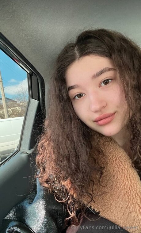 Jullia Sweet OnlyFans Star