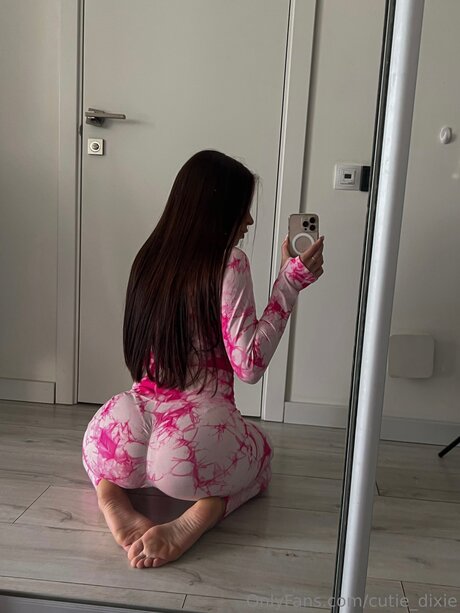 Cutie Dixie OnlyFans Archiv