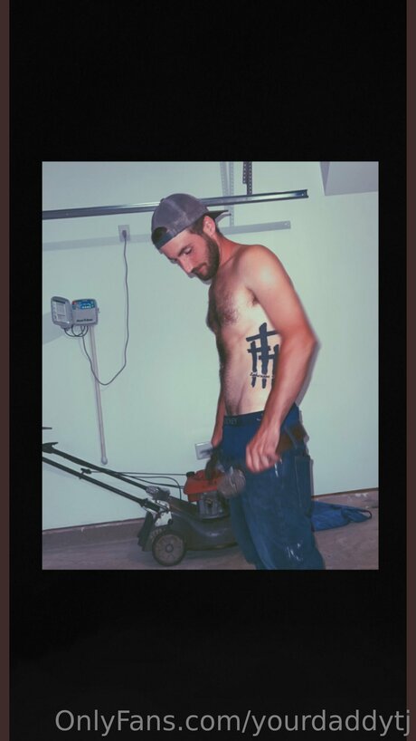 Yourdaddytj OnlyFans Nacktbilder
