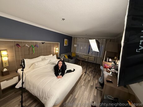 Naughty Neighbours Tease OnlyFans Leaks Pornografie