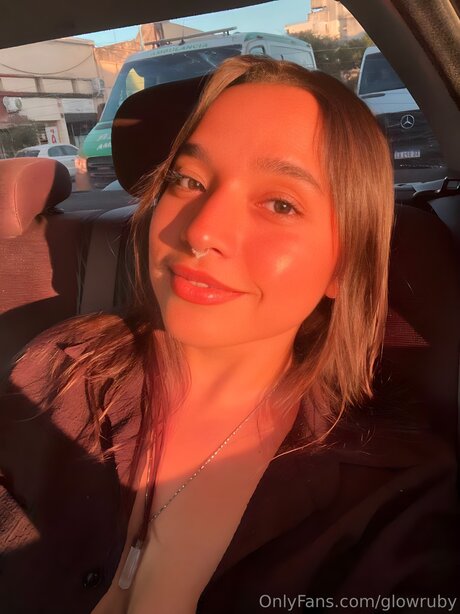 Glowruby OnlyFans-Inhalte