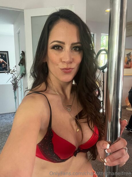 Charlottechanelfree Nacktbilder geleakt OnlyFans