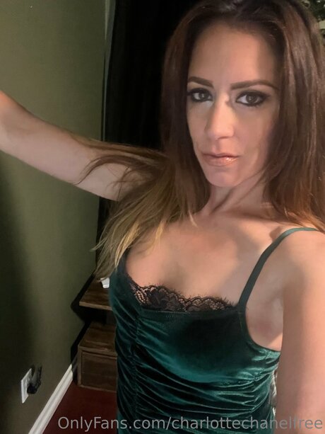 Charlottechanelfree Nacktpornos von OnlyFans geleakt