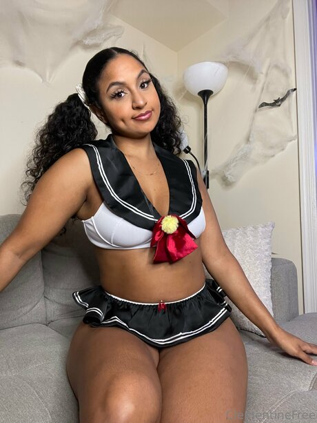 Clementine Free Nacktbilder OnlyFans