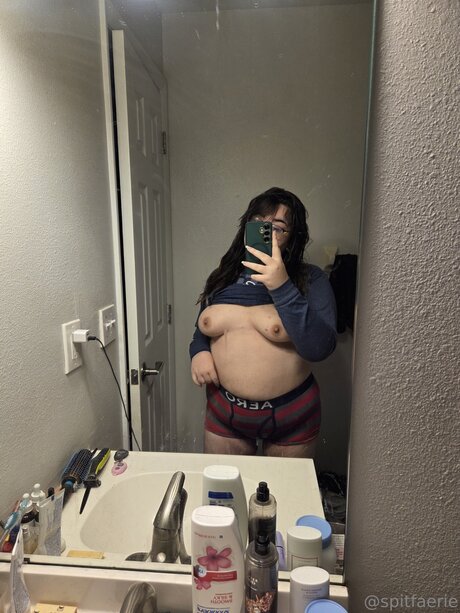 Spitfaerie OnlyFans-Pornos