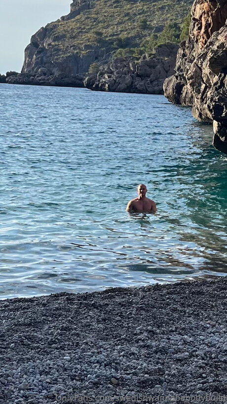 Swedishwannabebodybuild OnlyFans schlank