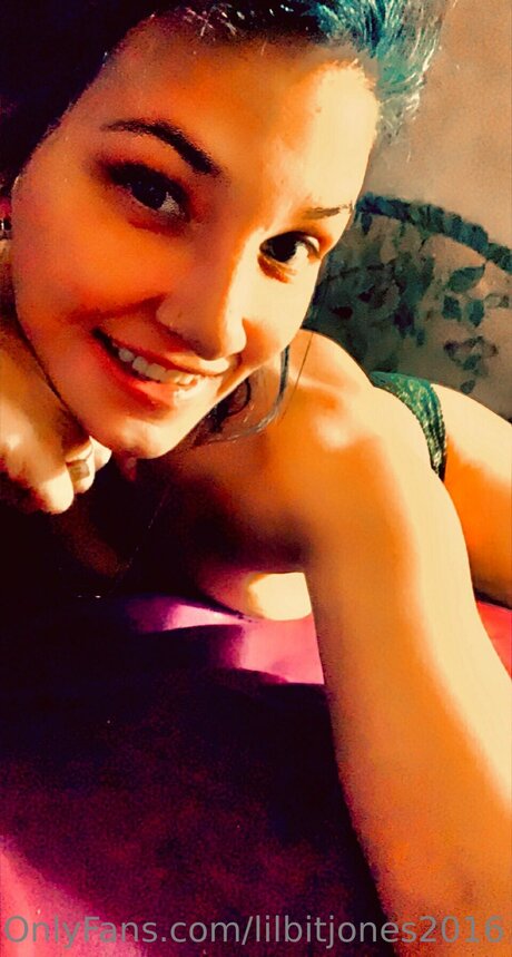 Lilbitjones2016 OnlyFans Leaked