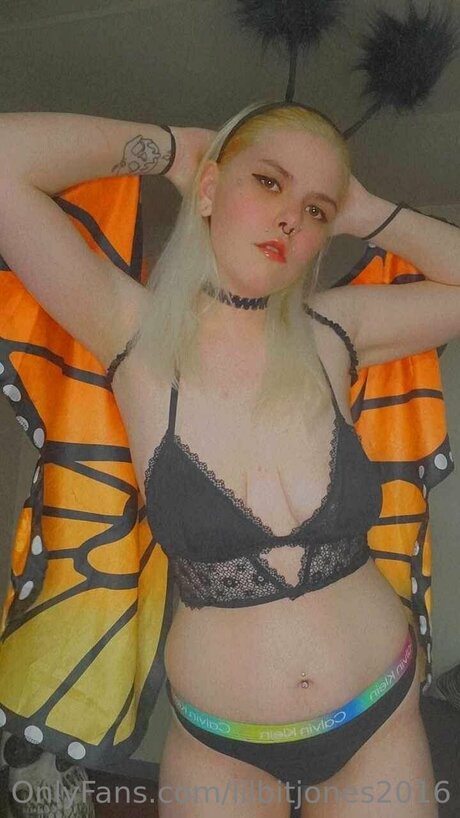 Lilbitjones2016 Leaked OnlyFans Bilder