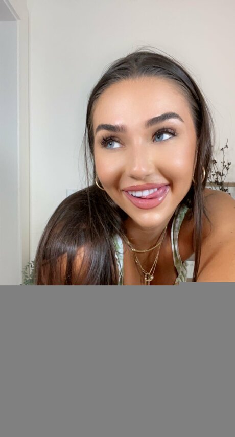 Oliviaj4 OnlyFans XXX