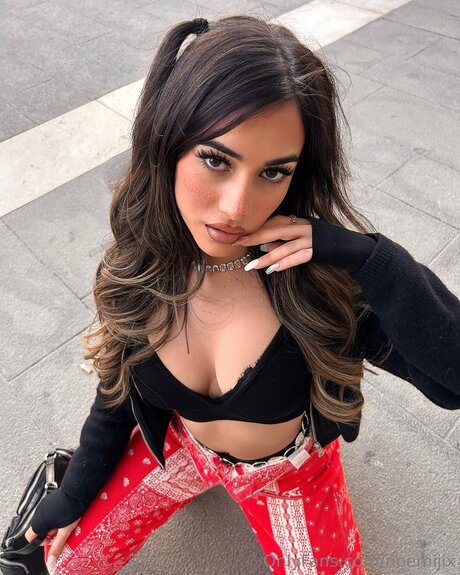 Noemijix OnlyFans Gratis