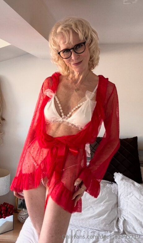 Deelite1495719 OnlyFans Star