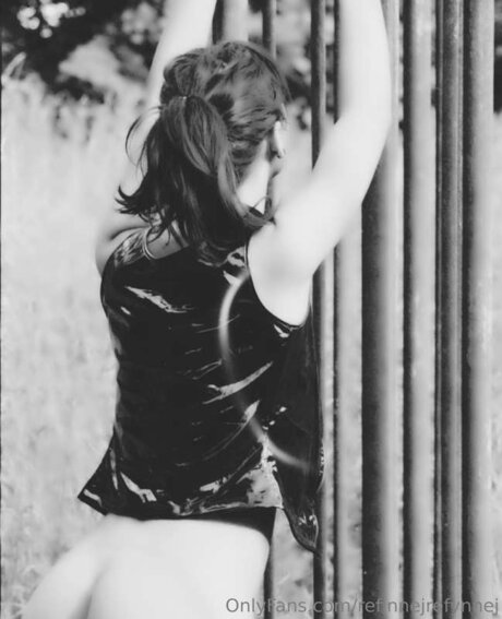 Refinnejrefynnej OnlyFans nackte Brüste