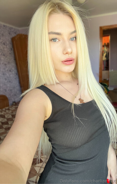Anya Ice OnlyFans Bilder