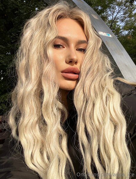 Anya Ice OnlyFans-Bilder geleakt