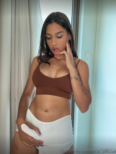 Leylalarkin Nacktpornos auf OnlyFans