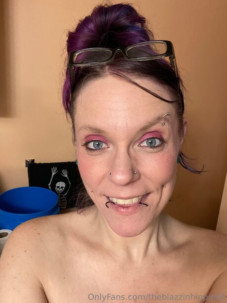 Theblazzinhippie69 OnlyFans Arsch Leak