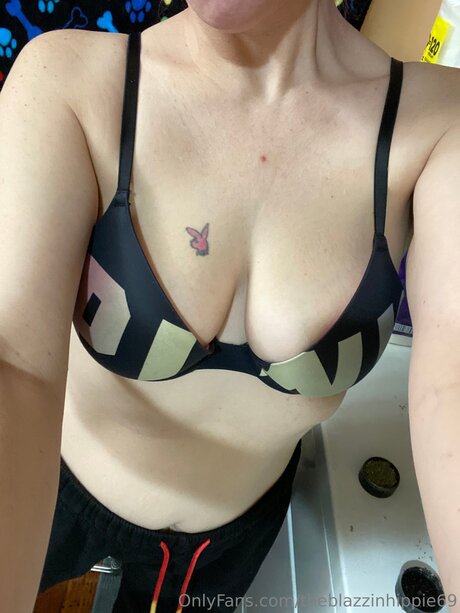 Theblazzinhippie69 OnlyFans nackt