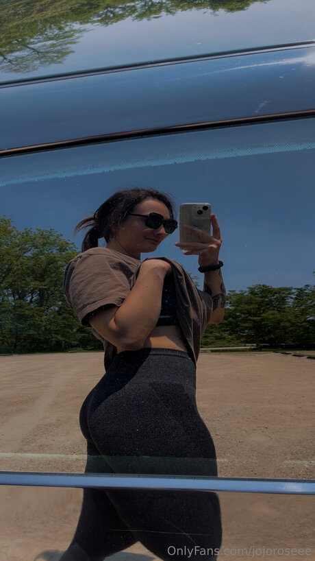 Jojoroseee Oben ohne OnlyFans