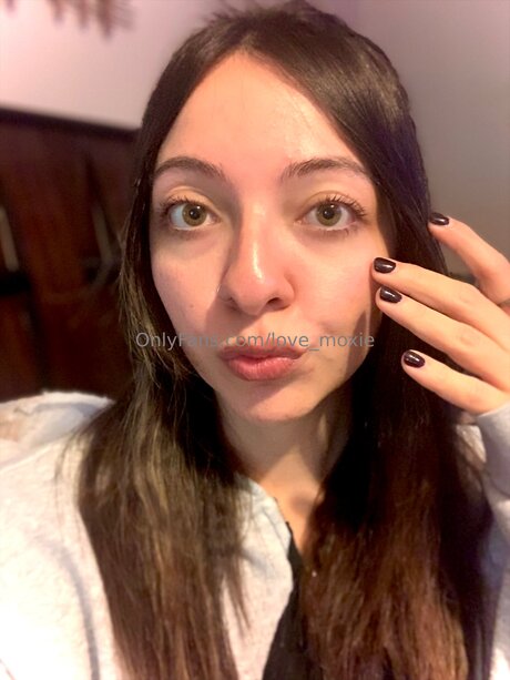 Love Moxie OnlyFans gratis