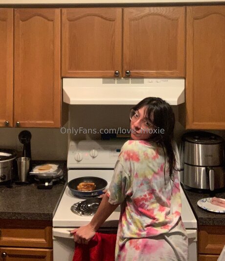 Love Moxie OnlyFans