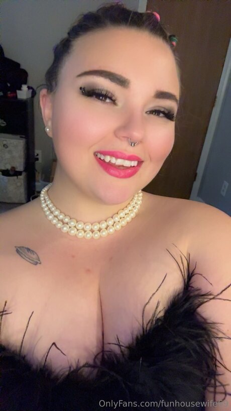 Funhousewife69 OnlyFans Arsch Leak