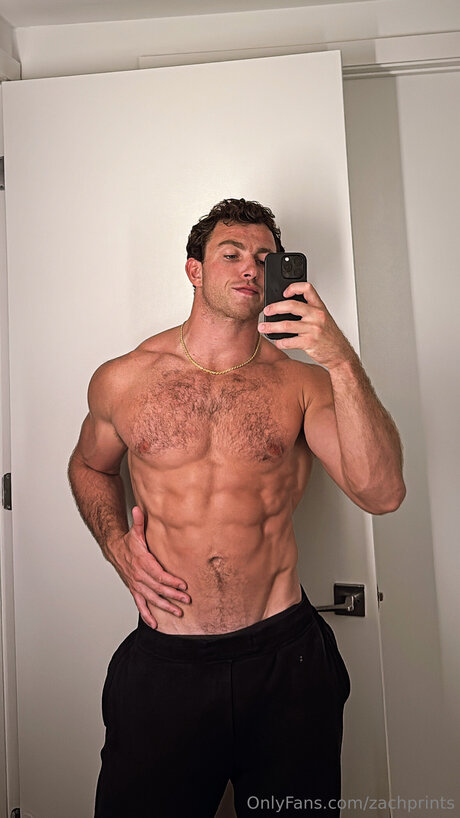 Zachprints OnlyFans Lesbisch