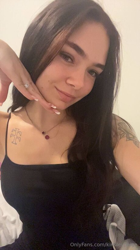 Kinsleypaige OnlyFans Bilder geleakt