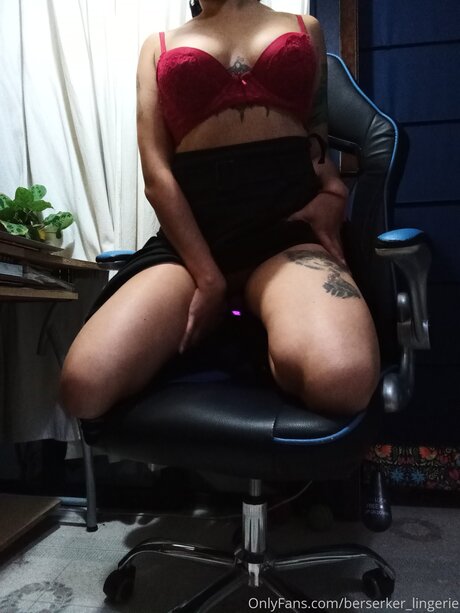 Berserker Lingerie Kostenloses OnlyFans