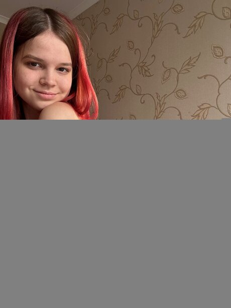 Lily Poppy Oben ohne OnlyFans