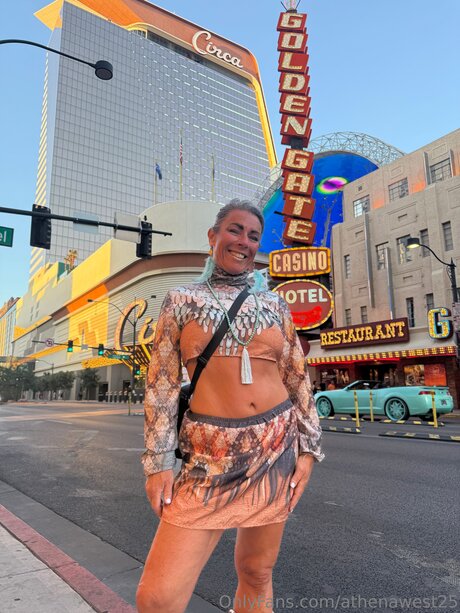 Athenawest25 Profilbild