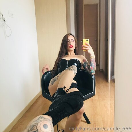 Camile 666 OnlyFans Fotos