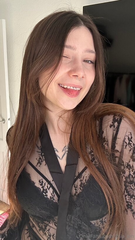 Lolla Sin OnlyFans-Leak