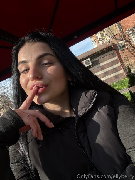 Ellyberry Leaked OnlyFans Bilder