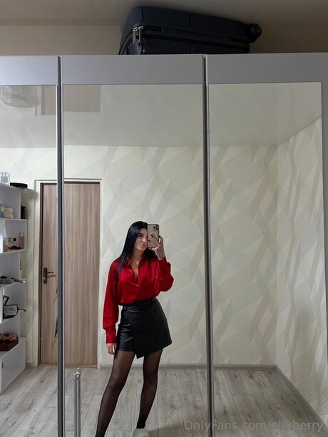 Ellyberry OnlyFans nackt