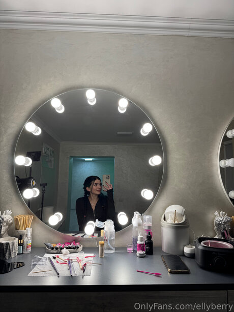 Ellyberry OnlyFans Pornografie