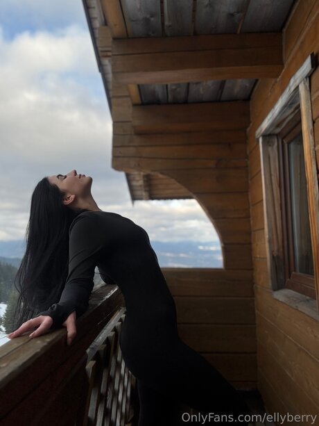 Ellyberry OnlyFans Leak