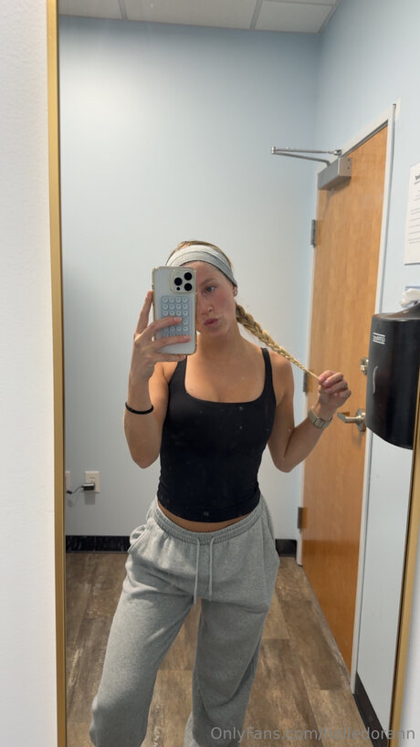 Halledorann OnlyFans-Model