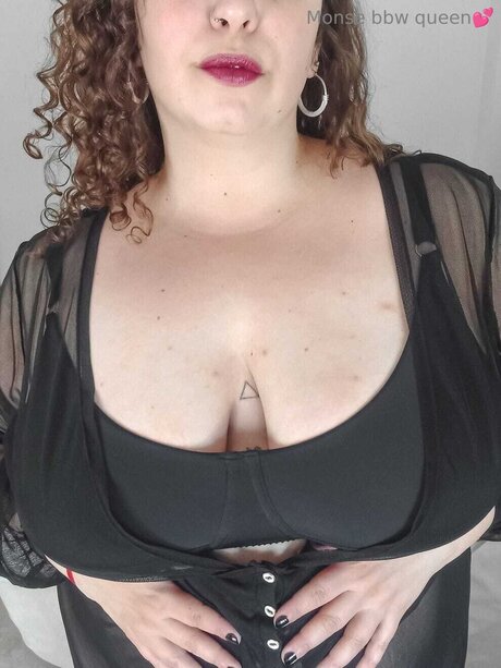 Monsebbwqueen OnlyFans