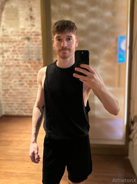 Athletonx OnlyFans-Leaks