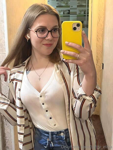 Baby Elisa Neue geleakte OnlyFans-Inhalte