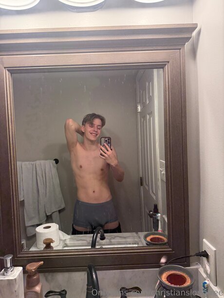 Christianslongfree Nacktbilder von OnlyFans