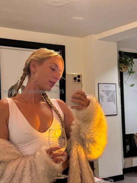 Beebelle25 Nackt OnlyFans