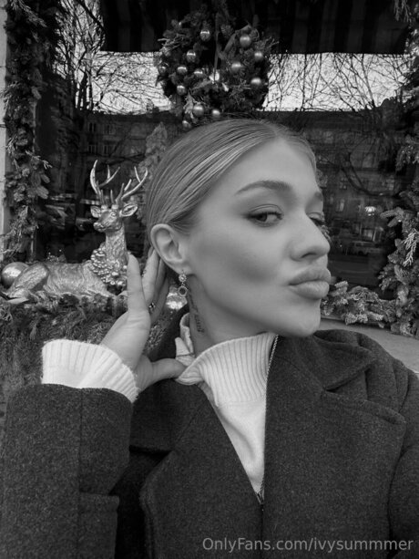 Ivysummmer Model OnlyFans Foto