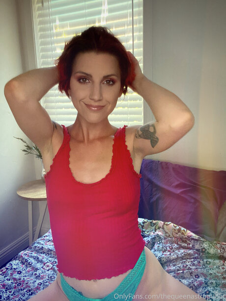 Thequeenastropublic OnlyFans Inhalte