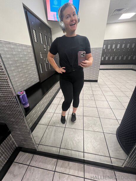 Hallienextdoor Leaked OnlyFans Fotos