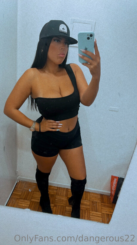 Dangerous22 Strip OnlyFans